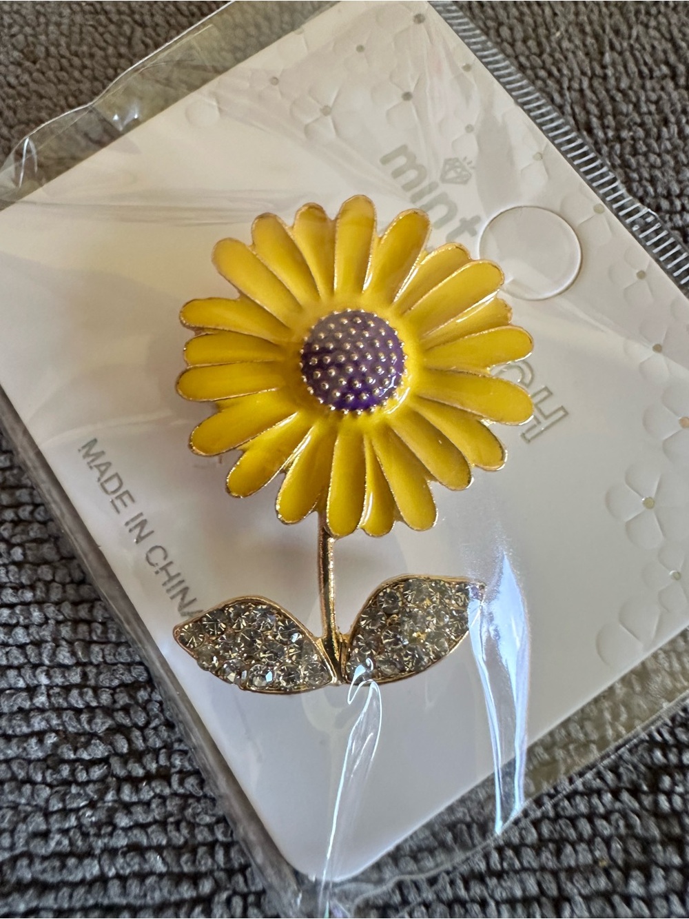 Daisy Yellow Flower Brooch with Purple Center - Daisy